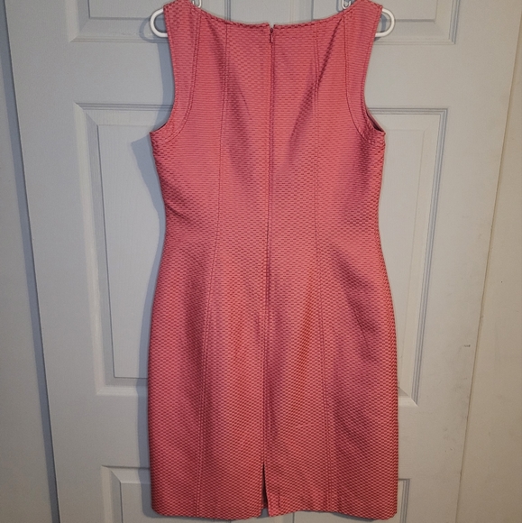 Talbots Pink Sleeveless Sheath Dress with a geometric waffle pattern Sz 12 - Picture 3 of 4